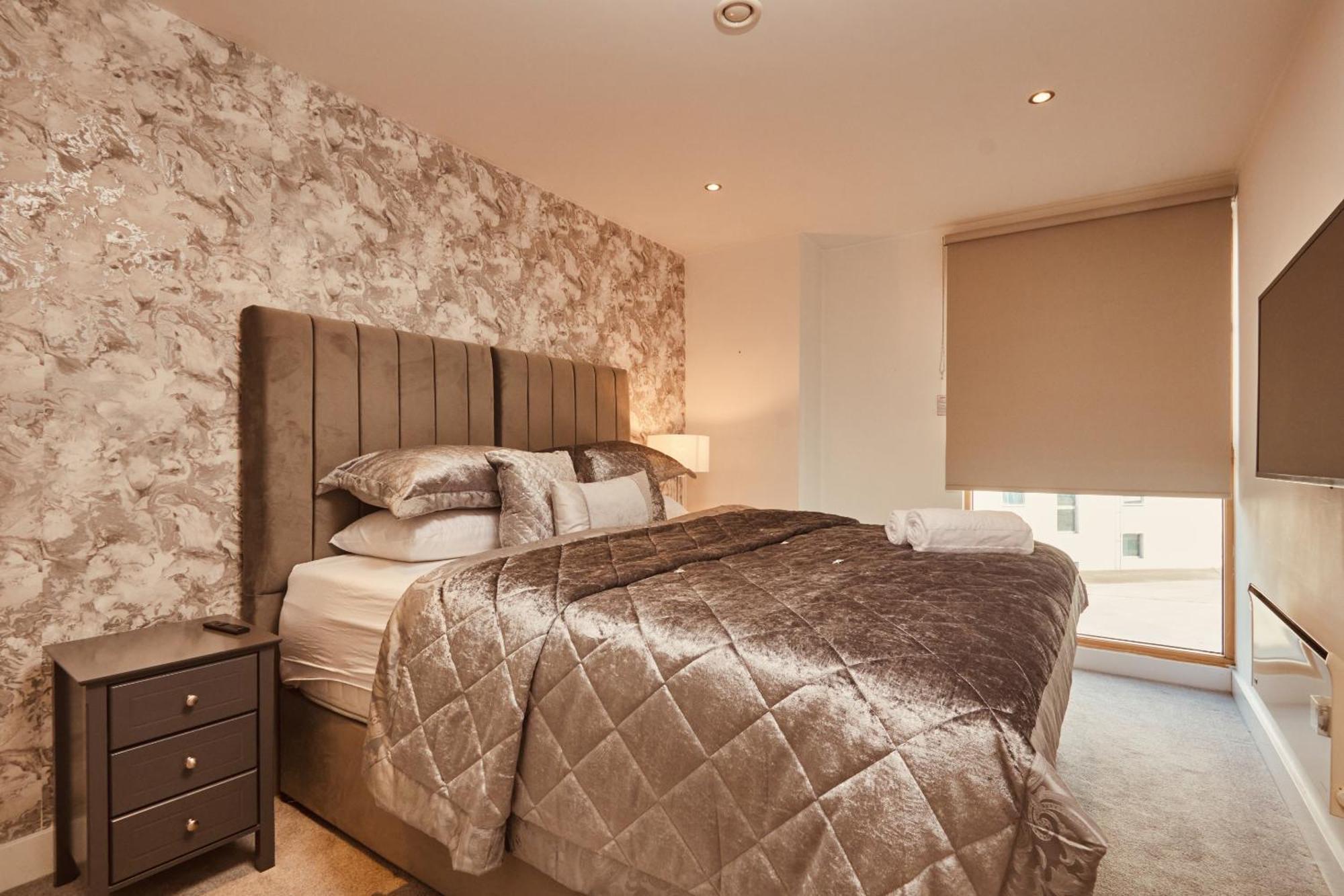 Central Leeds Dock Apt, Free Secure Parking! 2 Bed Zewnętrze zdjęcie